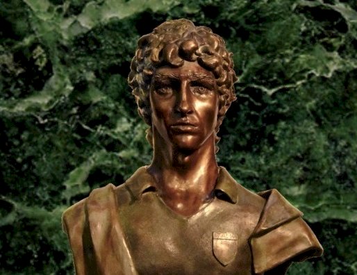 A Prato la scultura bronzea dedicata a Paolo Rossi