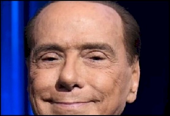 Berlusconi: l'ipocrisia italiota mischiata alla memoria corta