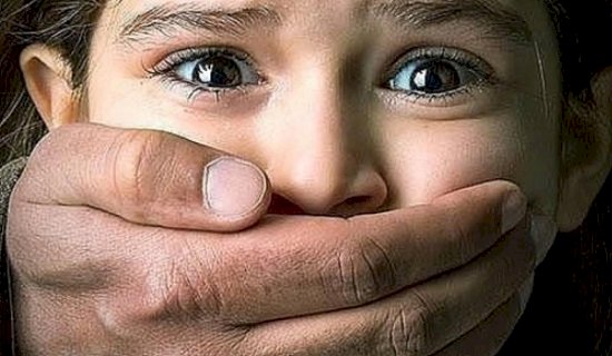 Violentata sin da bambina le hanno impedito di rivelare gli alti ambienti degli abusi pedocriminali
