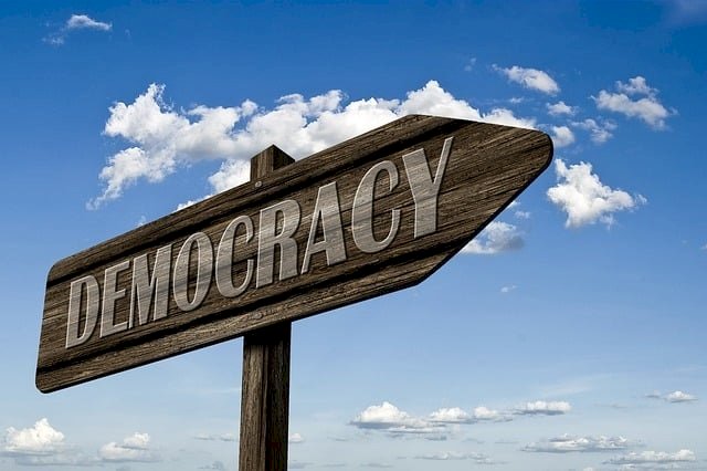 Il rischio per la nostra democrazia